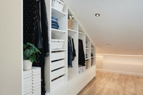 Huvila myytävänä Sant Pol de Mar, Barcelona, Espanja, 5 makuuhuonetta, 285 m2 No. 154156 - kuva 16