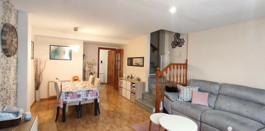 Dom w L'Arboc, Tarragona, Hiszpania 3 sypialnie, 200 mkw. nr 154160