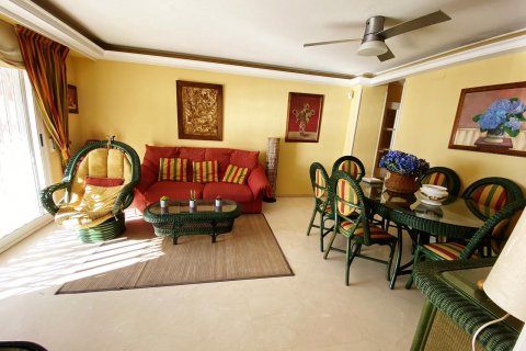 Apartamento en venta Torrevieja, Alicante, España 2 dormitorios, 90 m2 No. 116890 - foto 11