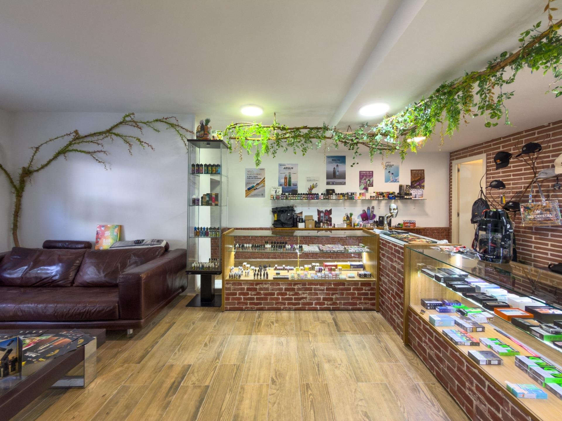 Commercial property in San Martin de Valdeiglesias, Madrid, Spain 1 bedroom, 52 sq.m. No. 182879