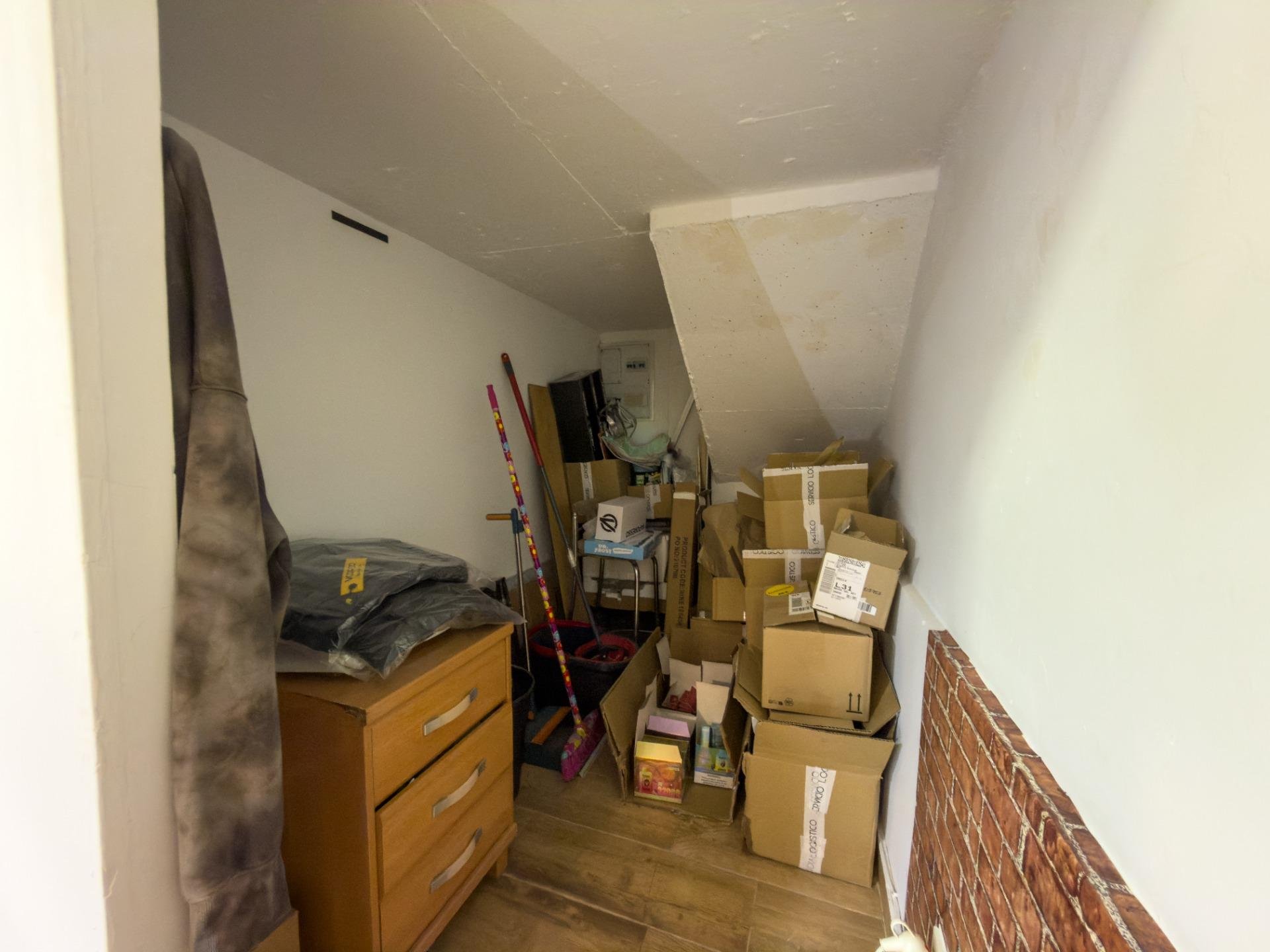 Commercial property in San Martin de Valdeiglesias, Madrid, Spain 1 bedroom, 52 sq.m. No. 182879