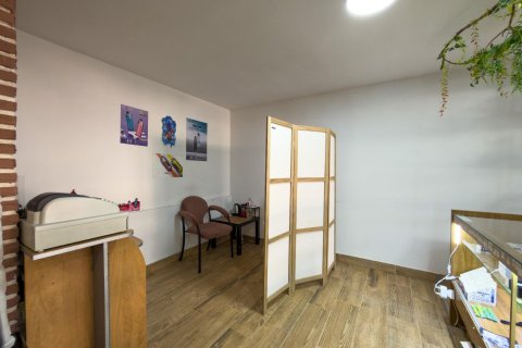 Commercial property for sale in San Martin de Valdeiglesias, Madrid, Spain 1 bedroom, 52 sq.m. No. 182879 - photo 13