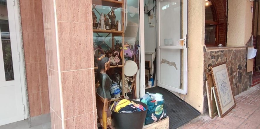 Proprietà commerciale a Torrevieja, Alicante, Spagna 30 mq. N° 182877
