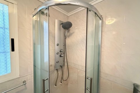 Apartament w Torrevieja, Alicante, Hiszpania 1 sypialnia, 44 mkw. nr 182876 – zdjęcie 12