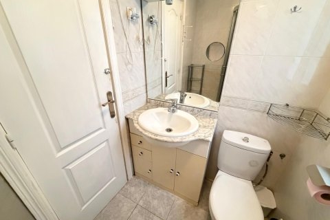 Apartament w Torrevieja, Alicante, Hiszpania 1 sypialnia, 44 mkw. nr 182876 – zdjęcie 14