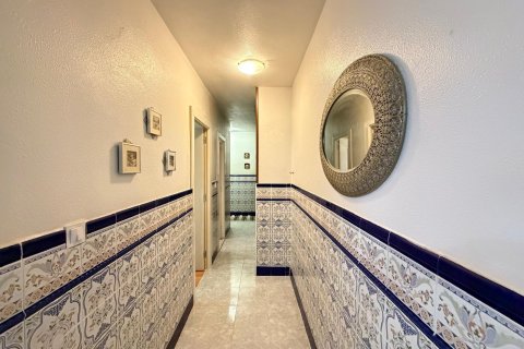 Apartament w Torrevieja, Alicante, Hiszpania 1 sypialnia, 44 mkw. nr 182876 – zdjęcie 23