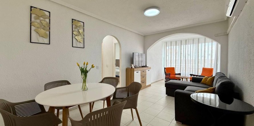 Appartamento a Torrevieja, Alicante, Spagna 2 camere da letto, 61 mq. N° 182880