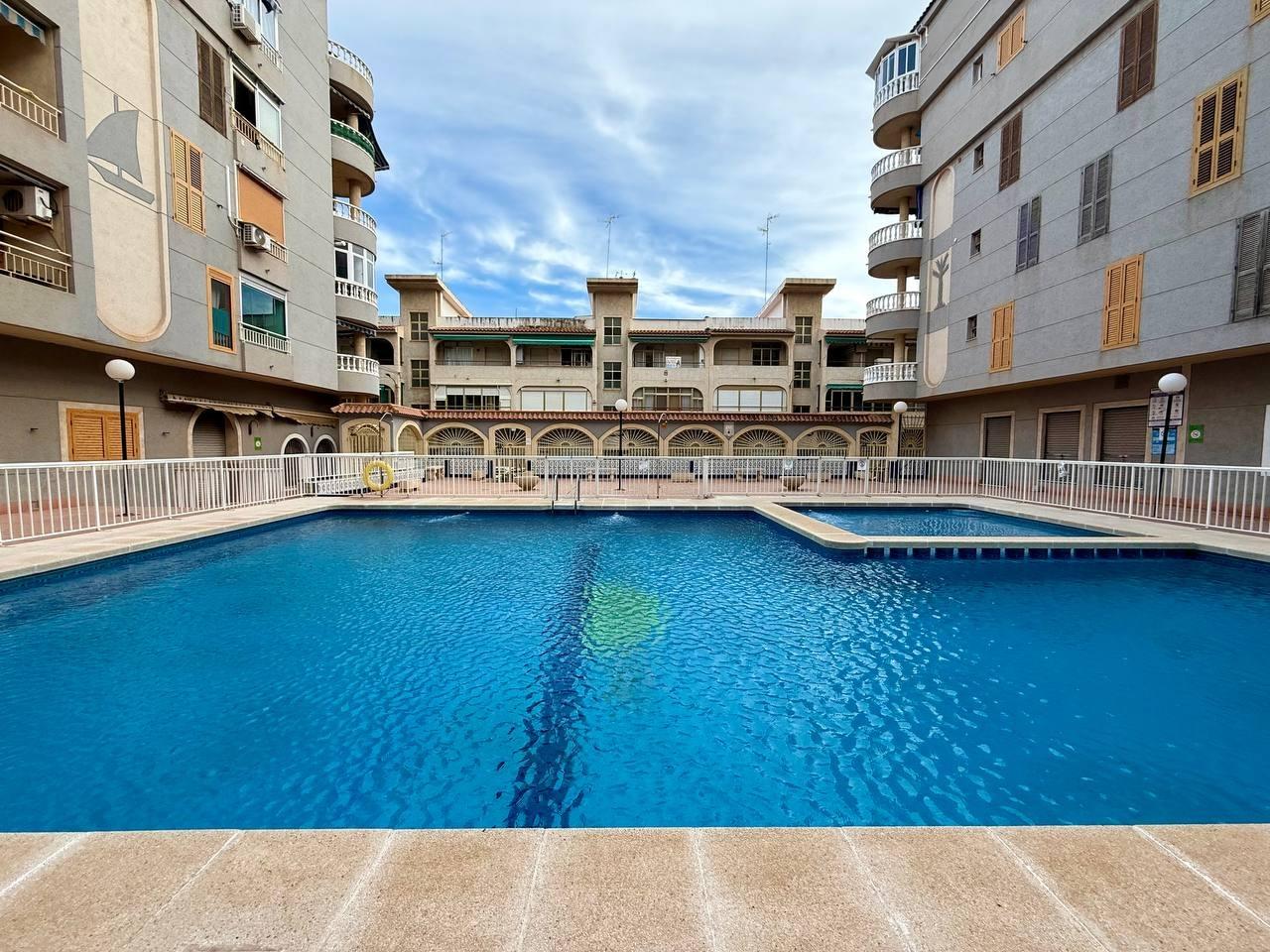 Huoneisto Torrevieja, Alicante, Espanja 2 makuuhuonetta, 61 m2 No. 182880
