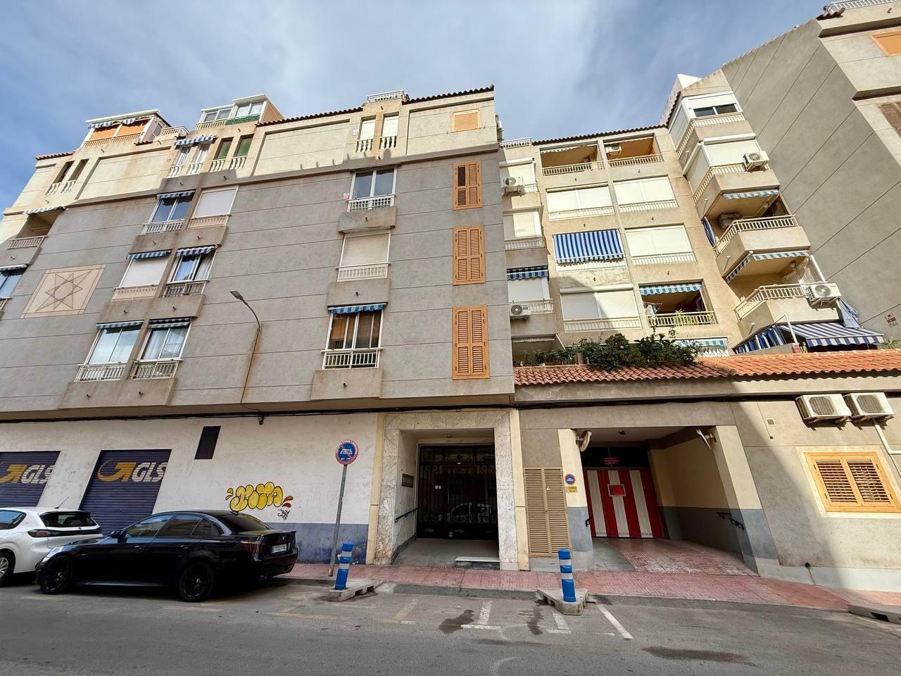 Huoneisto Torrevieja, Alicante, Espanja 2 makuuhuonetta, 61 m2 No. 182880