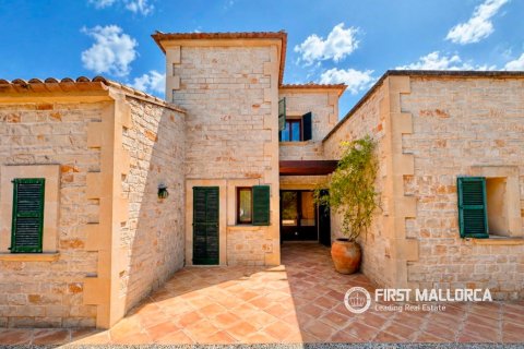 Finca for sale in Ses Salines, Mallorca, Spain 3 bedrooms, 475 sq.m. No. 182113 - photo 11