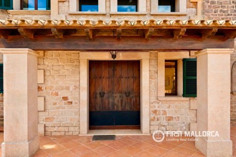 Finca for sale in Ses Salines, Mallorca, Spain 3 bedrooms, 475 sq.m. No. 182113 - photo 8