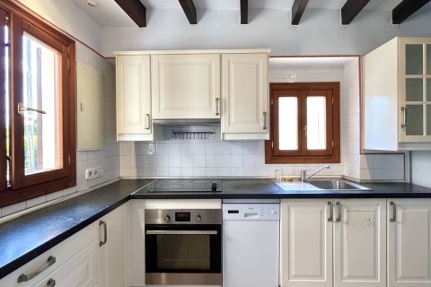 Rindu māja īrēšanai Mancor De La Vall, Mallorca, Spānijā 3 istabas, 218 m2 Nr. 182111 - attēls 3