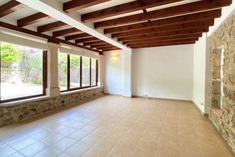 Rindu māja īrēšanai Mancor De La Vall, Mallorca, Spānijā 3 istabas, 218 m2 Nr. 182111 - attēls 10