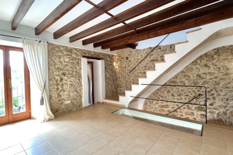 Rindu māja īrēšanai Mancor De La Vall, Mallorca, Spānijā 3 istabas, 218 m2 Nr. 182111 - attēls 5