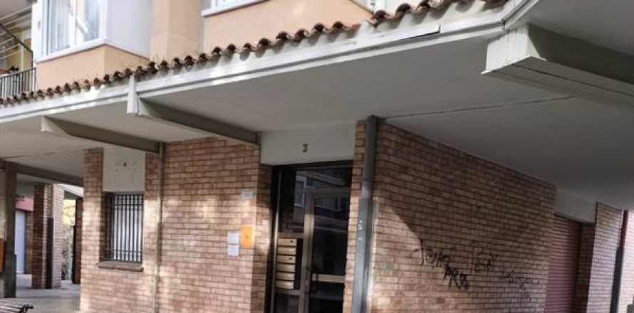 Apartament w Manresa, Barcelona, Hiszpania 4 sypialnie, 72 mkw. nr 191393