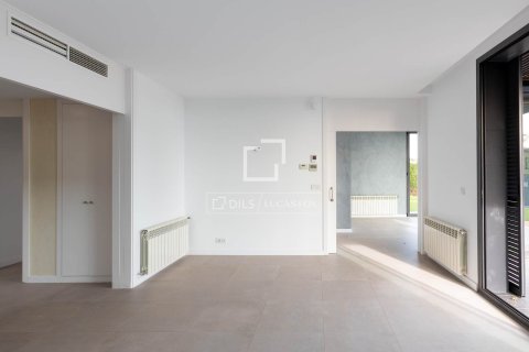 Villa for sale in Sant Vicenc De Montalt, Barcelona, Spain 4 bedrooms, 286 sq.m. No. 150344 - photo 10