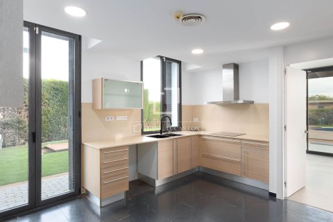 Villa for sale in Sant Vicenc De Montalt, Barcelona, Spain 4 bedrooms, 286 sq.m. No. 150344 - photo 11