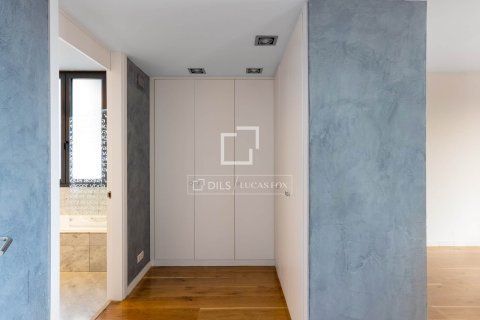 Villa for sale in Sant Vicenc De Montalt, Barcelona, Spain 4 bedrooms, 286 sq.m. No. 150344 - photo 16