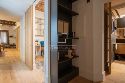 Apartment à vendre à Barcelona, Espagne, 3 chambres, 103 m2 No. 150348 - photo 8