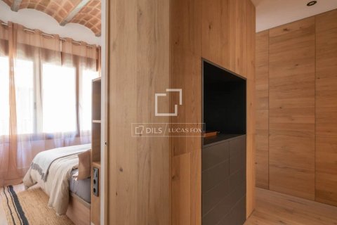 Apartment à vendre à Barcelona, Espagne, 3 chambres, 103 m2 No. 150348 - photo 5