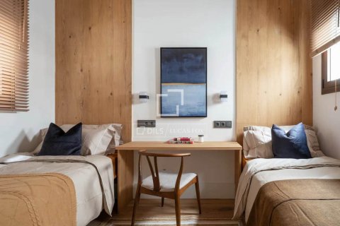 Apartment à vendre à Barcelona, Espagne, 3 chambres, 103 m2 No. 150348 - photo 10