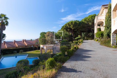 Villa for sale in Teia, Barcelona, Spain 4 bedrooms, 293 sq.m. No. 150345 - photo 26