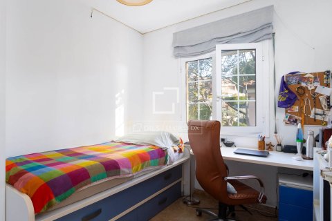 Villa for sale in Teia, Barcelona, Spain 4 bedrooms, 293 sq.m. No. 150345 - photo 19