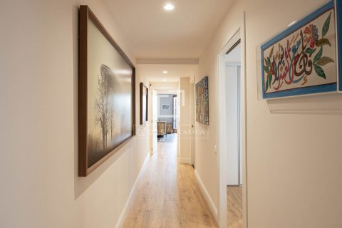 Dzīvoklis pārdošanā Barcelona, Spānijā 3 istabas, 131 m2 Nr. 150342 - attēls 8