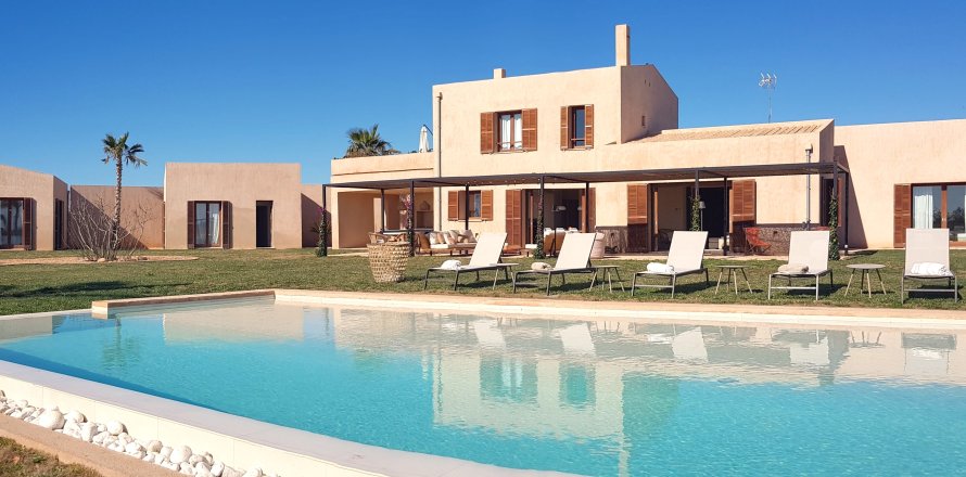 Finca i Campos, Mallorca, Spanien 6 sovrum, 385 kvm. Nr. 164700