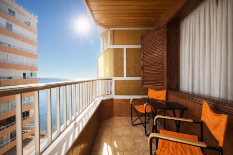 Huoneisto Torrevieja, Alicante, Espanja 100 m2 No. 165971