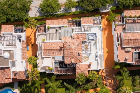 Penthouse for sale in Marbella, Malaga, Spain 3 bedrooms, 180 sq.m. No. 158029 - photo 23