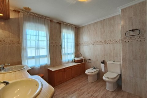 Kamienica w La Romana, Alicante, Hiszpania 5 sypialni, 422 mkw. nr 156250 – zdjęcie 12