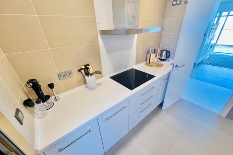 Apartment for sale in Benidorm, Alicante, Spain 2 bedrooms,  No. 180308 - photo 4