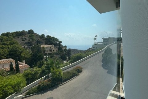 Villa for sale in Agost, Alicante, Spain 6 bedrooms, 620 sq.m. No. 180309 - photo 3