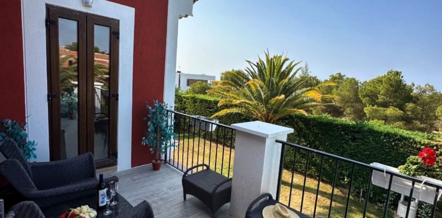 Villa in Benidorm, Alicante, Spain 4 bedrooms, 225 sq.m. No. 180305