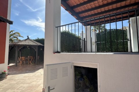 Villa for sale in Benidorm, Alicante, Spain 4 bedrooms, 225 sq.m. No. 180305 - photo 20