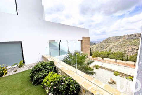 Apartment in Benitachell, Alicante, Spain 2 bedrooms, 91.4 sq.m. No. 153529