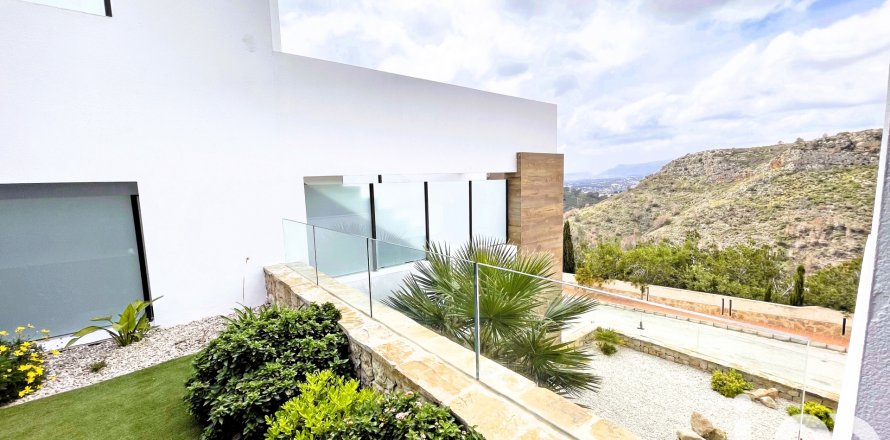 Квартира в Бенитачель, Аликанте, Испания 2 спальни, 91.4м2 №153529