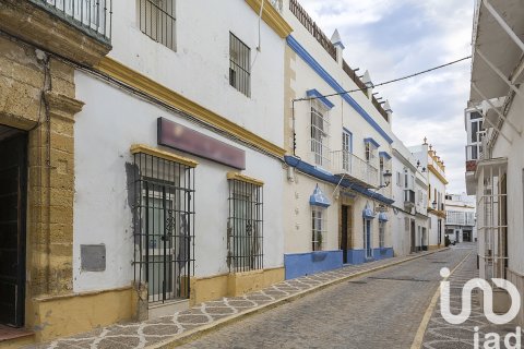 House for sale in Chiclana de la Frontera, Cadiz, Spain 10 bedrooms, 374 sq.m. No. 153530 - photo 2