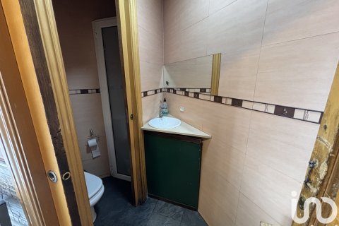 Commercial property for sale in Santa Coloma de Gramenet, Barcelona, Spain 34 sq.m. No. 153531 - photo 12