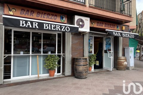 Commercial property for sale in Santa Coloma de Gramenet, Barcelona, Spain 34 sq.m. No. 153531 - photo 3