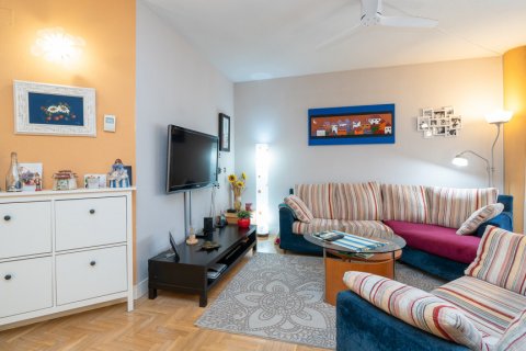 Apartment for sale Madrid, Spain 4 bedrooms, 110 sq.m. No. 107124 - photo 8