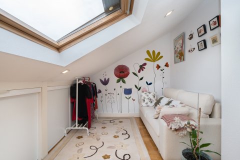 Apartment for sale Madrid, Spain 4 bedrooms, 110 sq.m. No. 107124 - photo 25