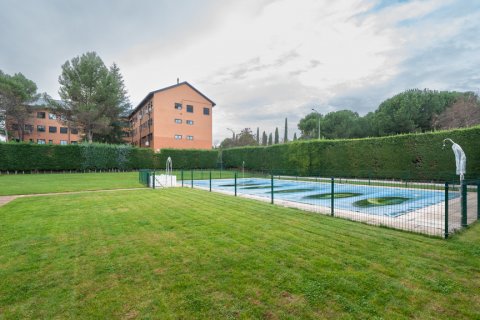 Apartment for sale Madrid, Spain 4 bedrooms, 110 sq.m. No. 107124 - photo 1