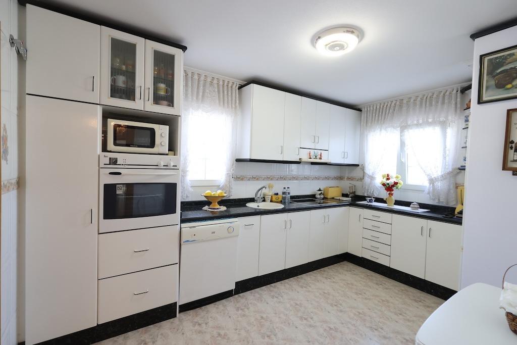 Villa en Alicante, España 5 dormitorios, 308 m2 No. 143804