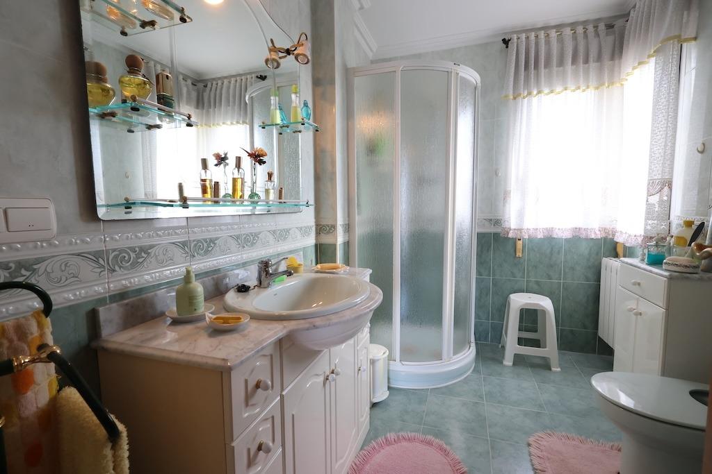 Villa en Alicante, España 5 dormitorios, 308 m2 No. 143804