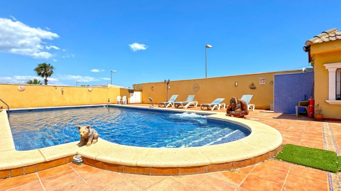 Villa i Los Balcones, Alicante, Spanien 6 sovrum,  Nr. 143807