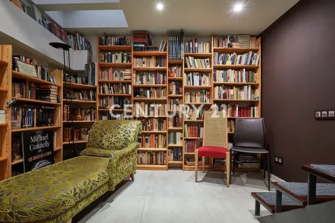 Сasa en venta en Barcelona, España 3 dormitorios, 156 m2 No. 172027 - foto 12