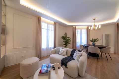 Appartamento a Madrid, Spagna 2 camere da letto, 144 mq. N° 165697