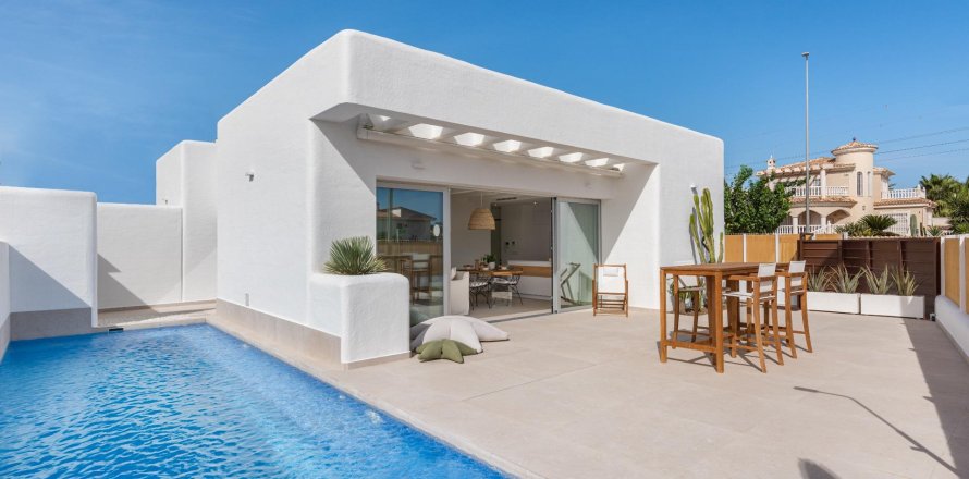 Villa in Los Alcazares, Murcia, Spain 3 bedrooms, 115 sq.m. No. 165703